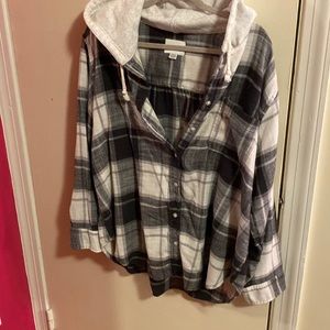 🌸 American Eagle womens hooded flannel! Size XL!